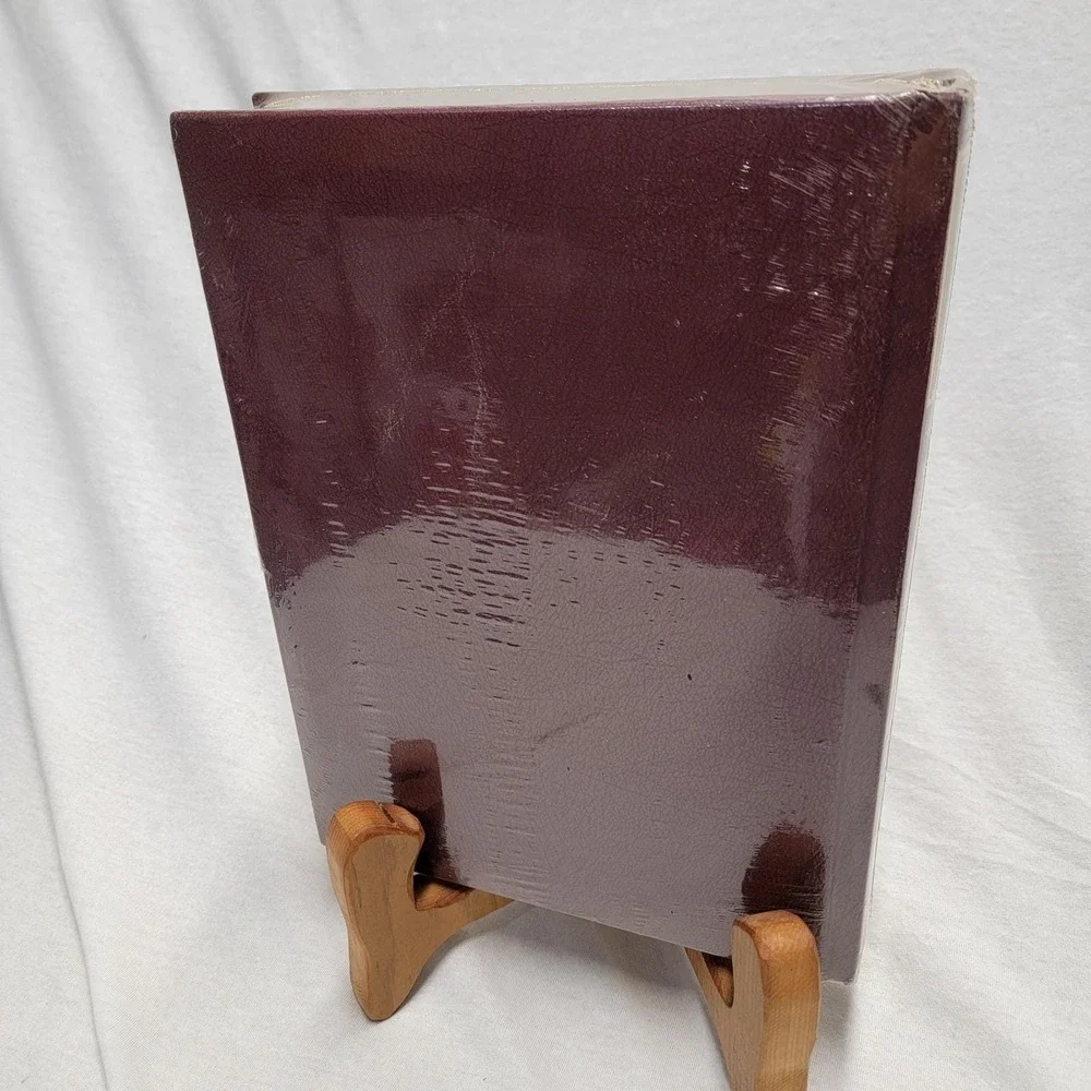 The Holy Bible Illuminated FAMILY EDITION‎ KJV Heirloom Quality, hardback 1988